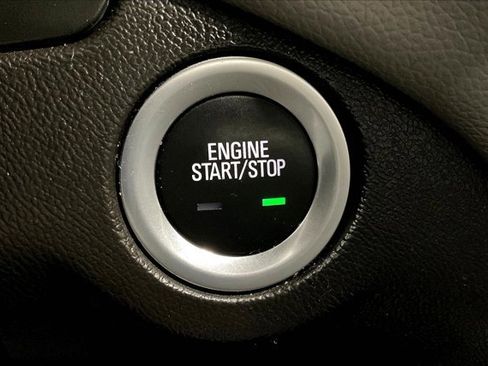 Used 2024 Chevrolet Equinox LT image 36