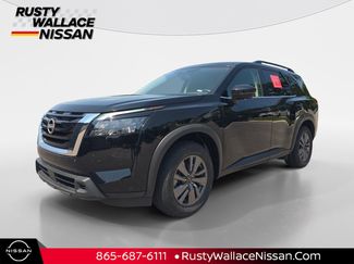 Used 2025 Nissan Pathfinder SV FWD video 1