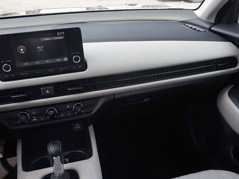 Used 2023 Honda HR-V LX image 28