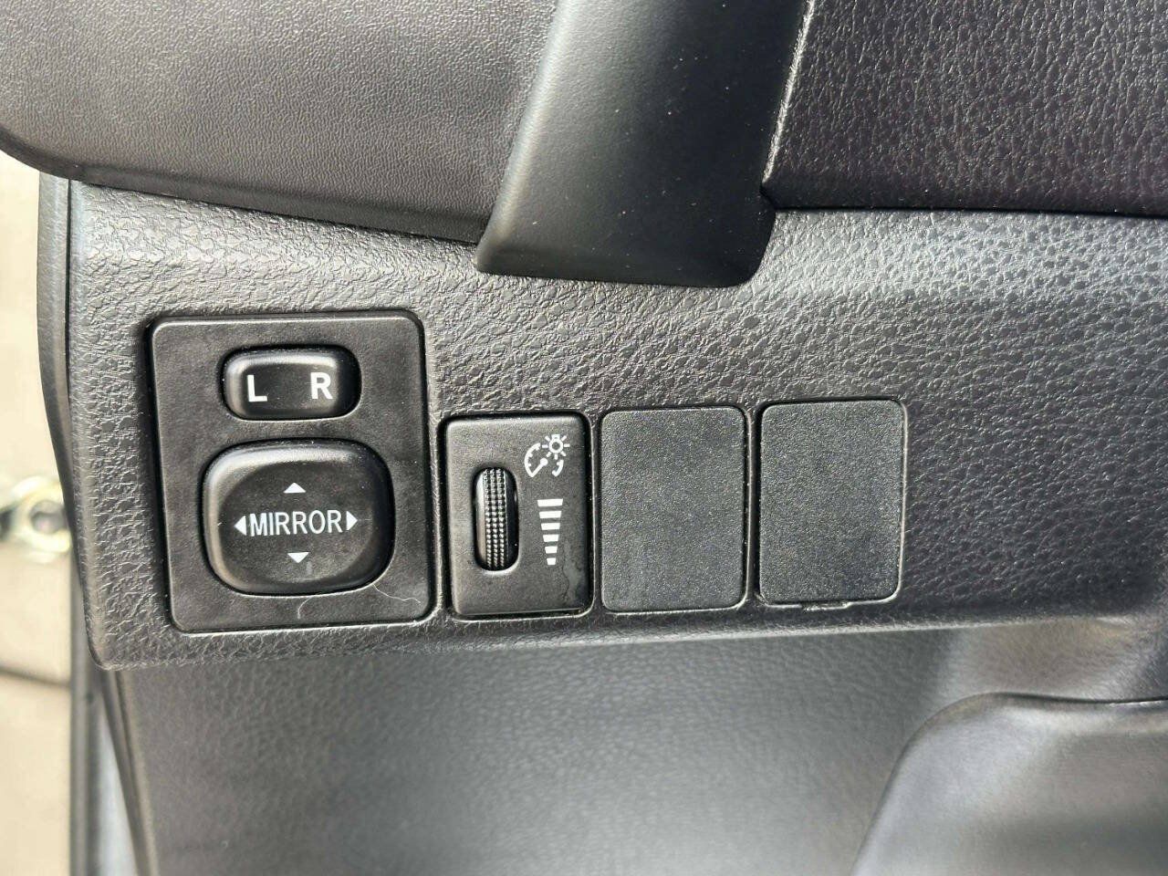 Used 2019 Toyota Corolla SE FWD image 26