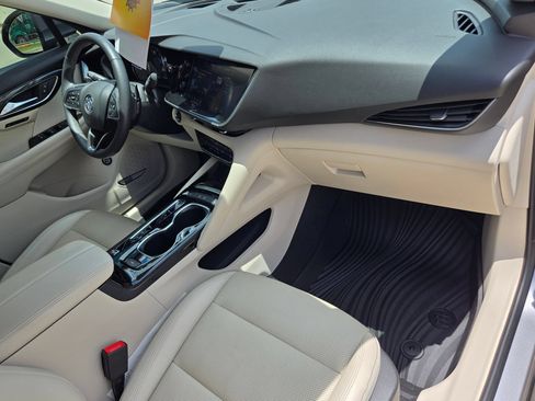 Certified 2022 Buick Envision Essence w/ Technology Package I FWD image 25