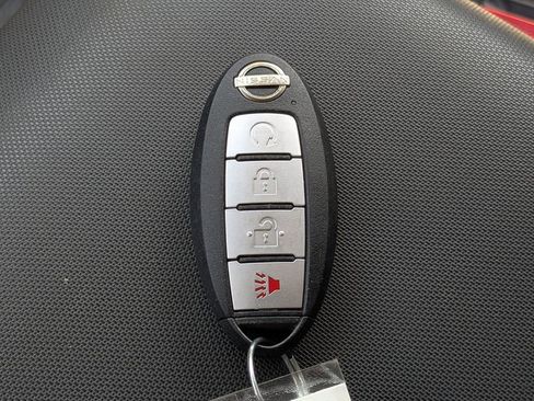 Used 2023 Nissan Frontier SV w/ SV Convenience Package image 25