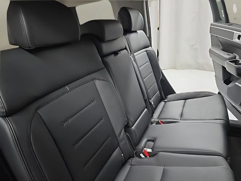 New 2026 Hyundai Santa Fe Limited AWD/4WD image 19