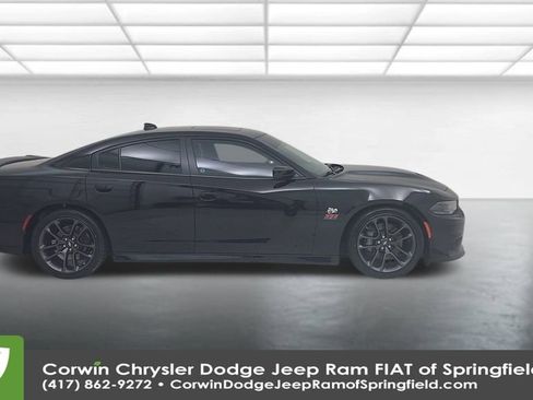 Certified 2022 Dodge Charger Scat Pack image 2