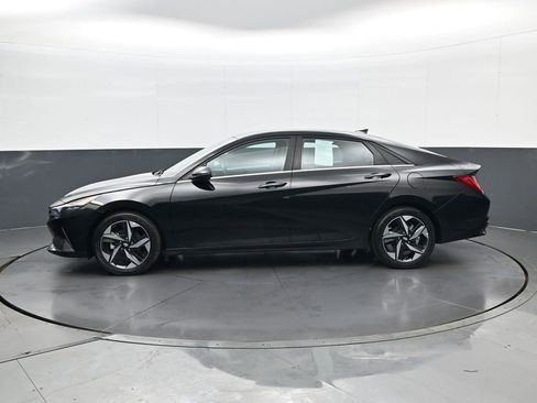 Certified 2023 Hyundai Elantra Limited image 8