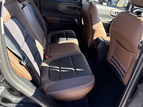 Used 2025 Ford Bronco Sport Outer Banks w/ Outer Banks Tech Package+ image 16