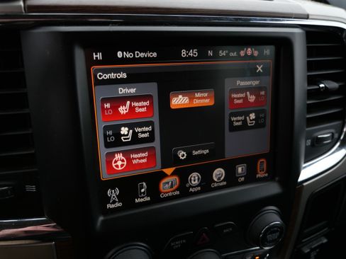 Used 2015 RAM 3500 Laramie w/ Black Appearance Group AWD/4WD image 32
