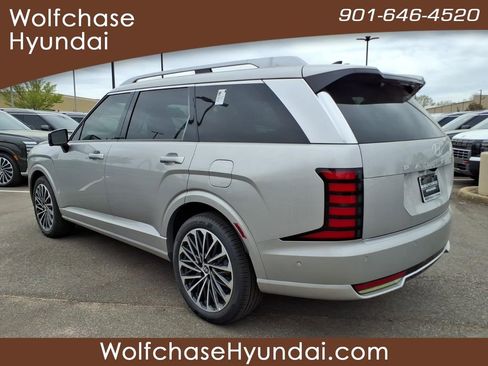 New 2026 Hyundai Palisade Calligraphy FWD image 3