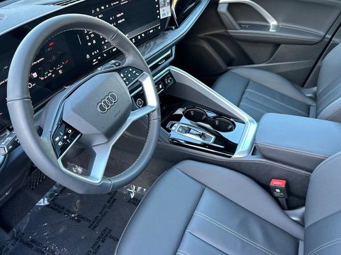 New 2025 Audi Q5 Premium image 9