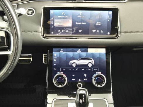 Used 2022 Land Rover Range Rover Evoque R-Dynamic S image 19