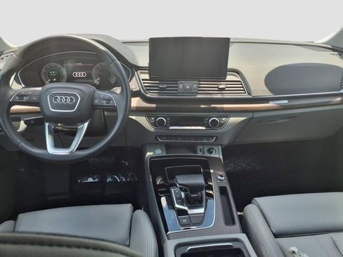 Used 2022 Audi Q5 e Premium image 12