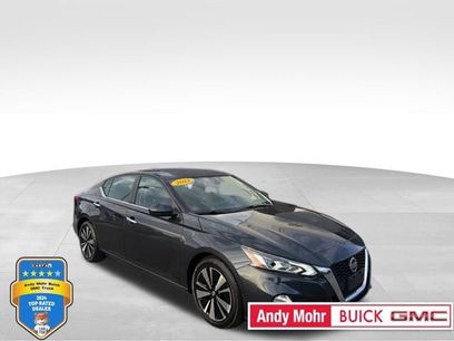 Used 2022 Nissan Altima 2.5 SV