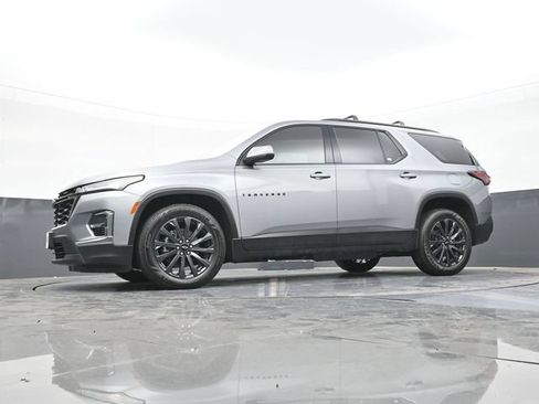 Used 2023 Chevrolet Traverse RS w/ LPO, Floor Liner Package AWD/4WD image 61