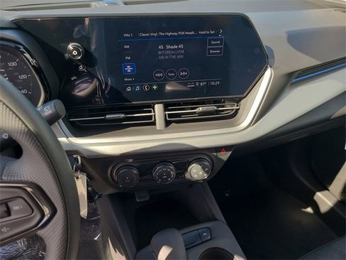 New 2026 Chevrolet Trax LS image 27