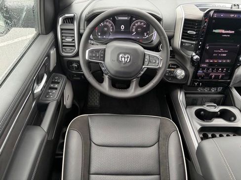 New 2026 RAM 1500 Laramie AWD/4WD image 38