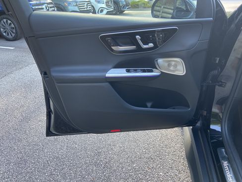 Certified 2025 Mercedes-Benz GLC 300 4MATIC image 18