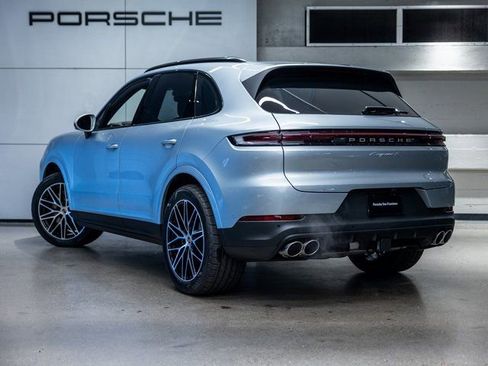 New 2026 Porsche Cayenne S image 3