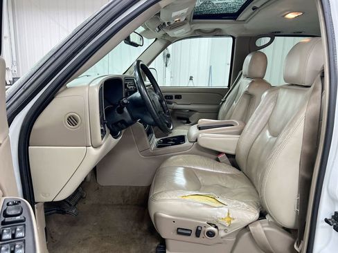 Used 2004 GMC Yukon SLT w/ 1SD Preferred Equipment Group image 18
