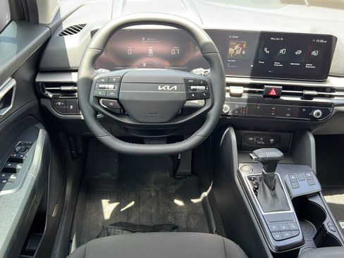 New 2026 Kia Sportage LX FWD image 14