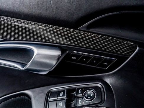 Used 2019 Porsche 911 Carrera 4S image 34