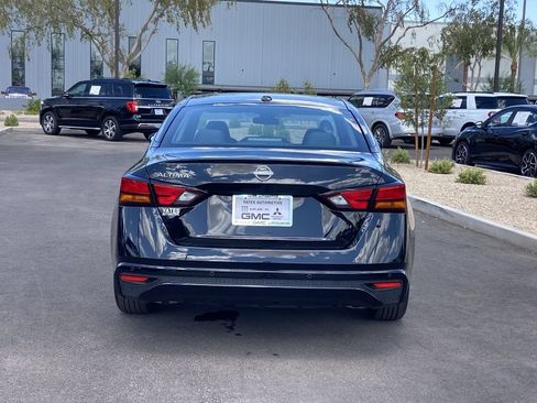 Used 2025 Nissan Altima 2.5 SV FWD image 5