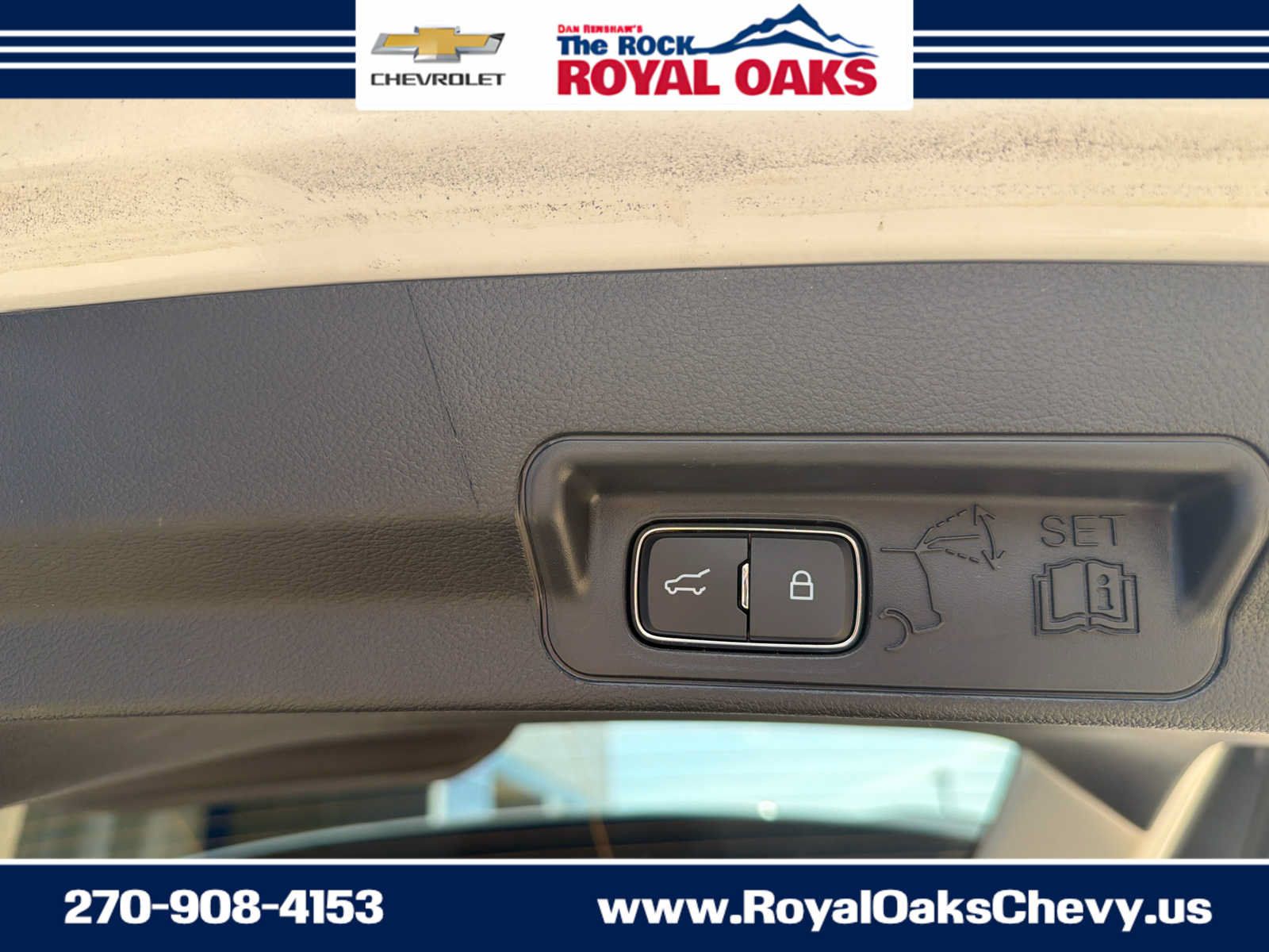 Used 2025 Ford Explorer Active RWD image 29