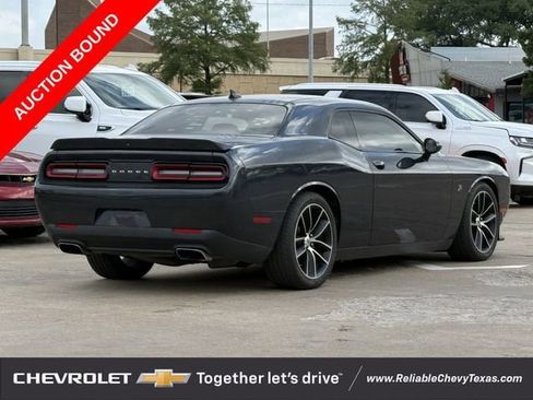 Used 2018 Dodge Challenger R/T Scat Pack RWD image 6