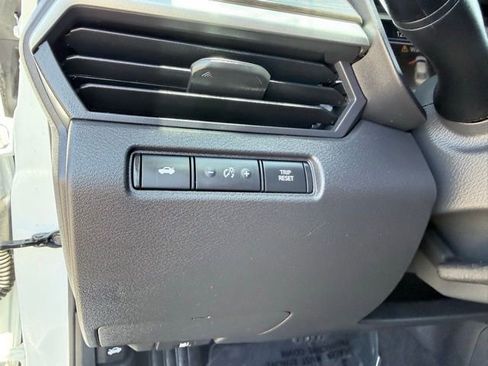 Certified 2023 Nissan Altima 2.5 SV AWD/4WD image 12