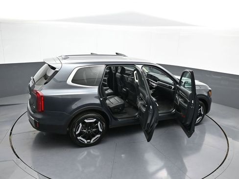 Used 2024 Kia Telluride S w/ S Sunroof Package image 46