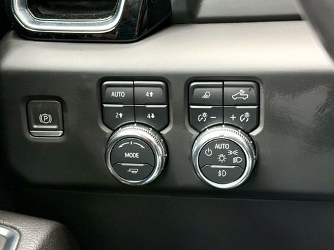 Certified 2022 GMC Sierra 1500 Denali AWD/4WD image 32