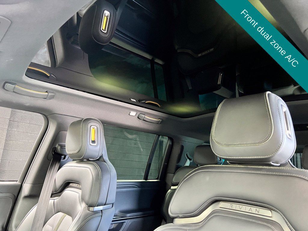 Used 2025 Rivian R1S Adventure Dual AWD/4WD image 4