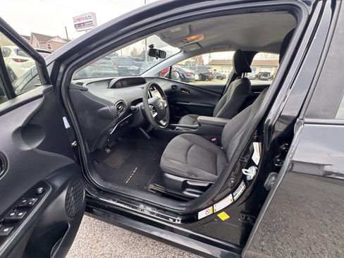 Used 2016 Toyota Prius Two image 33