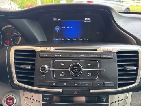 Used 2014 Honda Accord EX image 19