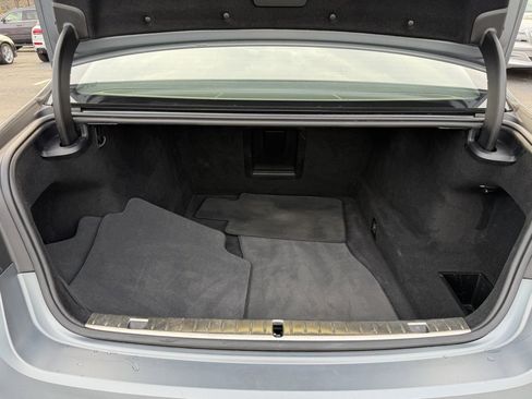 Used 2022 BMW 750i xDrive w/ Executive Package image 7