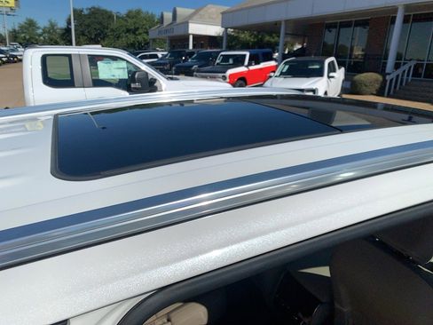 Used 2023 Lincoln Aviator Reserve w/ Elements Package Plus image 11