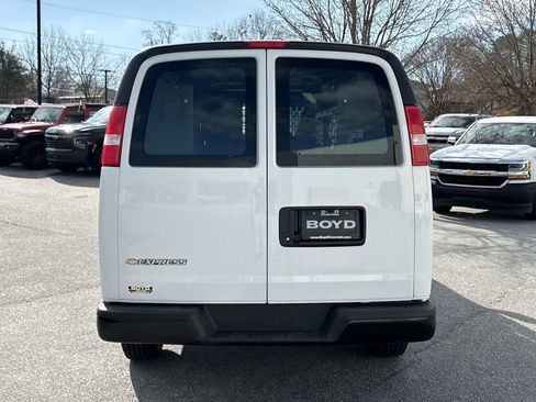 New 2025 Chevrolet Express 3500 Extended w/ Driver Convenience Package image 8