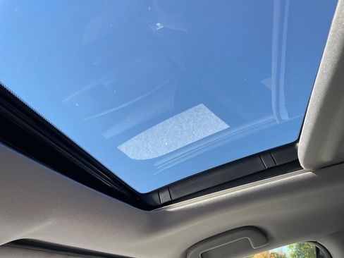 Certified 2022 Honda Pilot Special Edition image 18