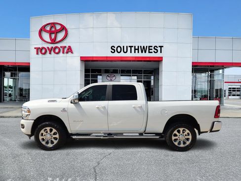 Used 2023 RAM 3500 Laramie AWD/4WD image 3