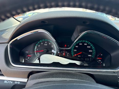 Used 2016 Chevrolet Traverse LT image 15