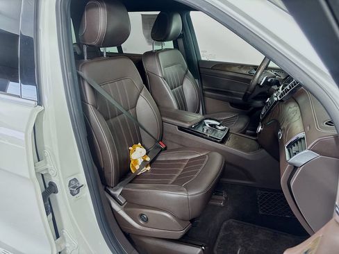 Used 2019 Mercedes-Benz GLS 450 4MATIC image 30