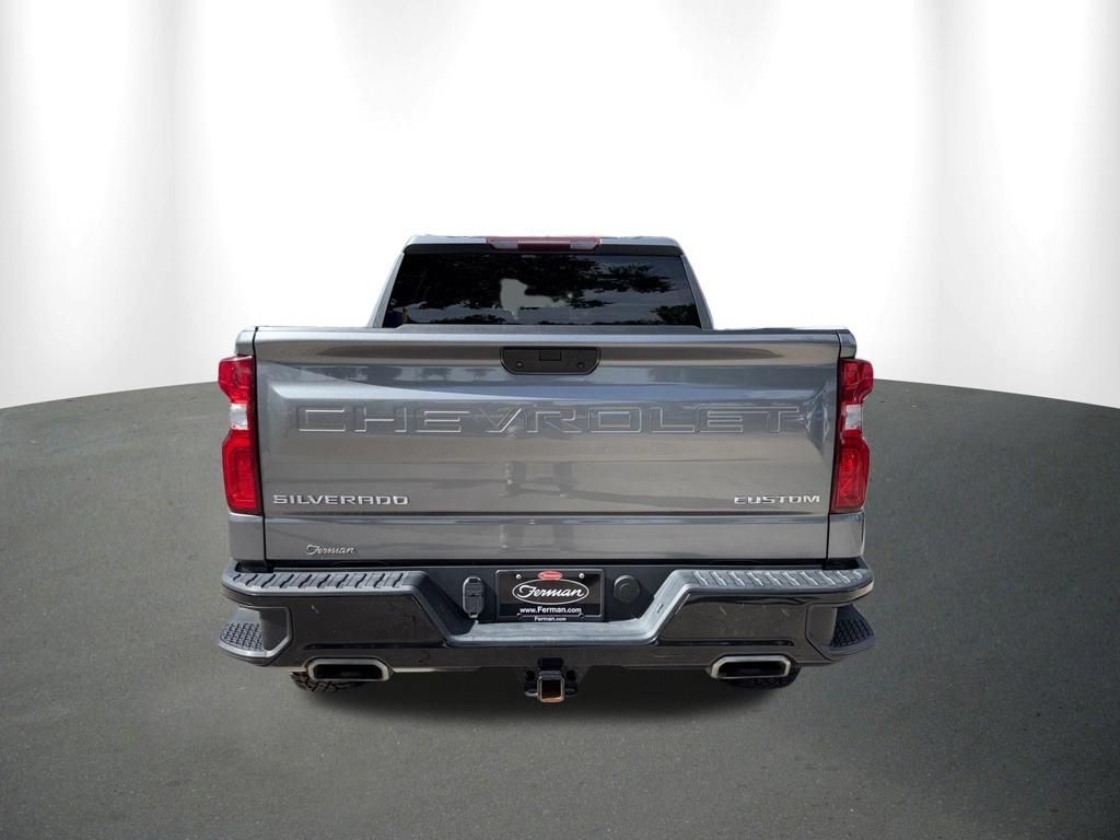 Used 2021 Chevrolet Silverado 1500 Custom Trail Boss AWD/4WD image 13