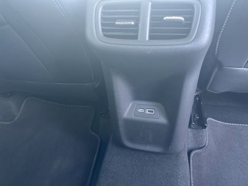 Used 2023 Buick Envision Essence image 42