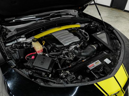 Used 2020 Chevrolet Camaro SS image 68