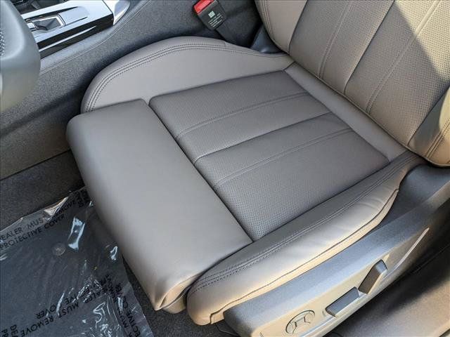 New 2025 Audi Q5 Premium w/ Premium Plus AWD/4WD image 4