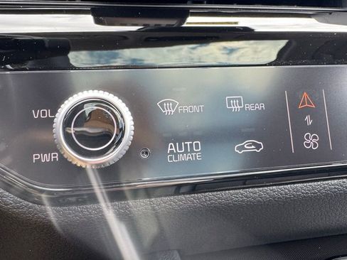 New 2026 Kia Sportage EX w/ EX Panoramic Sunroof Package image 23