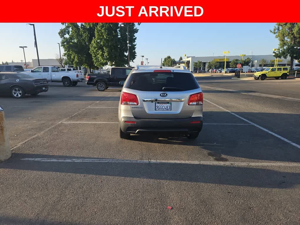 Used 2013 Kia Sorento LX w/ Convenience Pkg AWD/4WD image 6