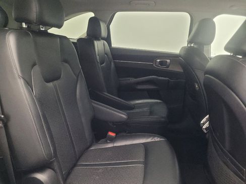Used 2021 Kia Sorento EX w/ Panoramic Sunroof Package AWD/4WD image 19