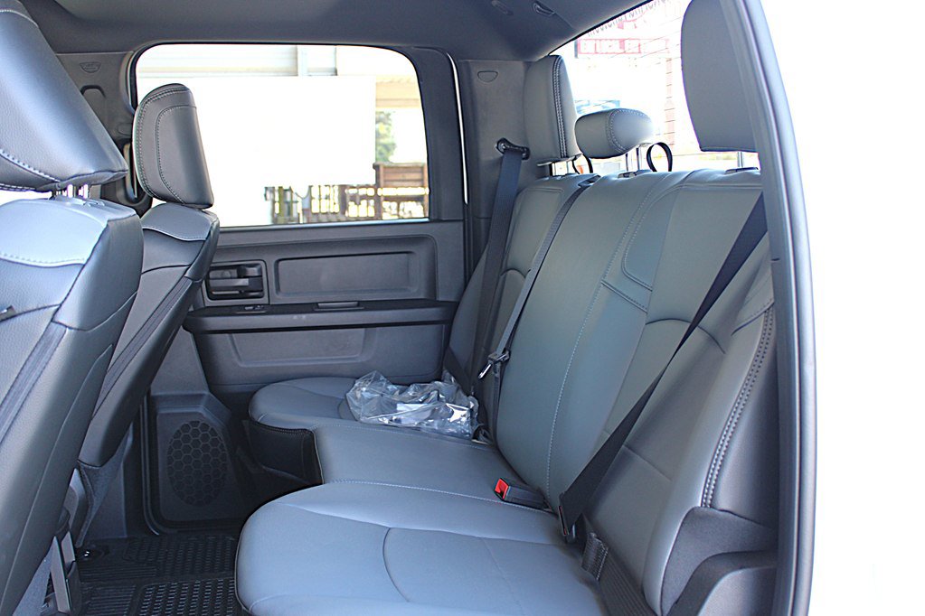 Used 2026 RAM 3500 Tradesman w/ Chrome Appearance Group A AWD/4WD image 17
