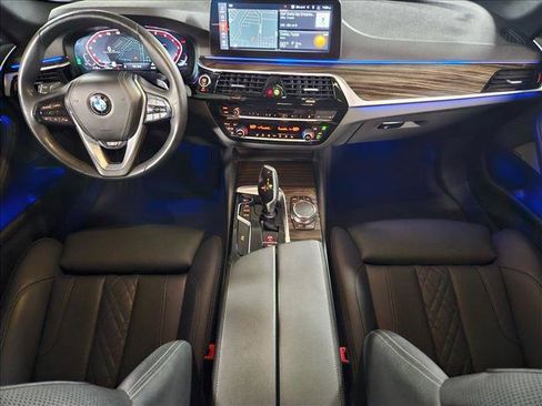 Used 2023 BMW 530i w/ Premium Package RWD image 19