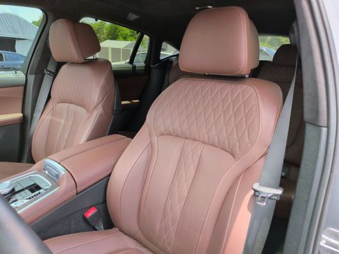 Used 2025 BMW X6 M60i AWD/4WD image 26